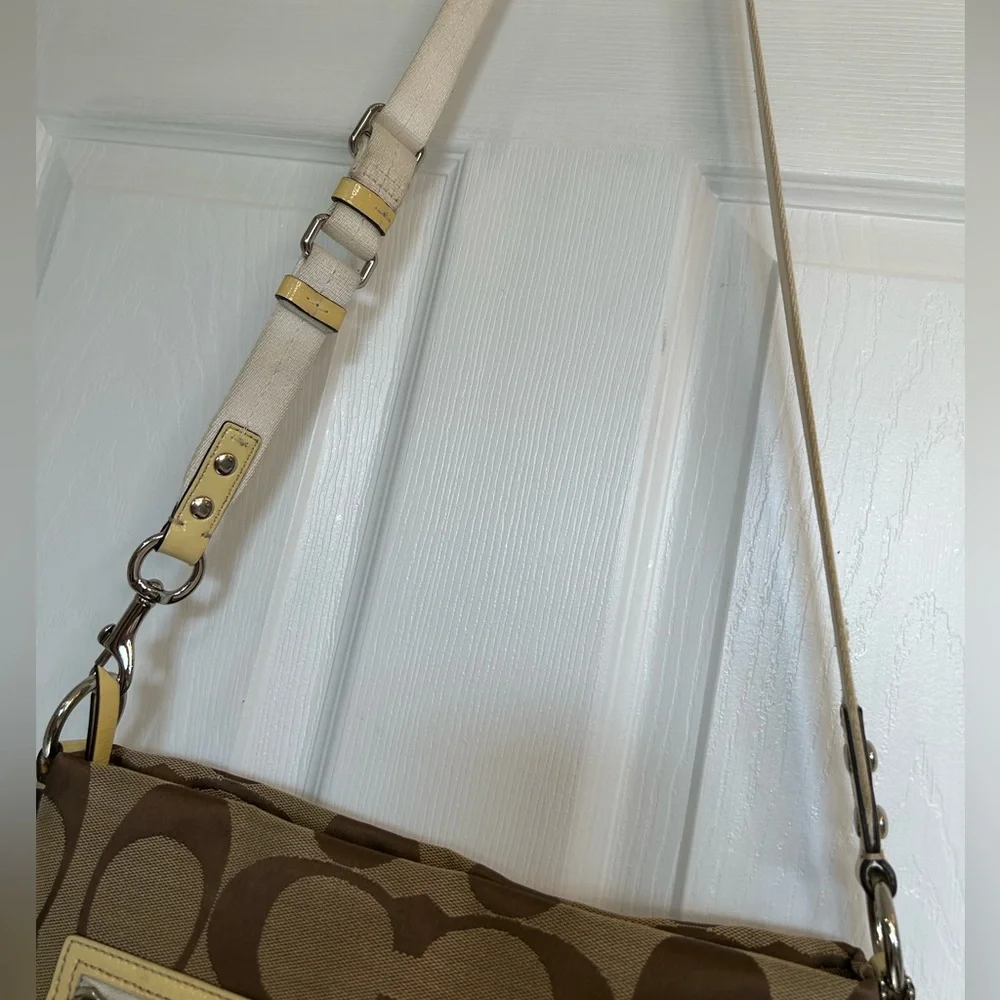 Coach Rowan File Bag - Picture 11 of 16